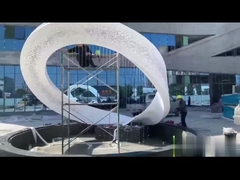 Van het 3,5 Moderne LEIDENE van de Meterhoogte het Beeldhouwwerk Roestvrij staalkunstwerk